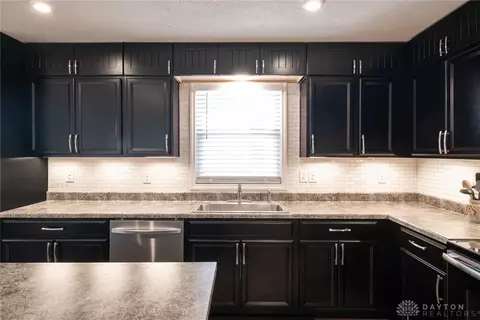 Kitchen - 2795 Kingman Dr, Xenia, OH 45385 photo 3 of 3