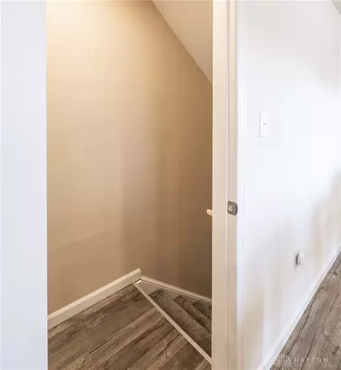 Entry Way - 2795 Kingman Dr, Xenia, OH 45385 photo 4 of 4