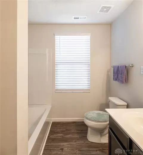 Bath - 2795 Kingman Dr, Xenia, OH 45385 photo 5 of 5