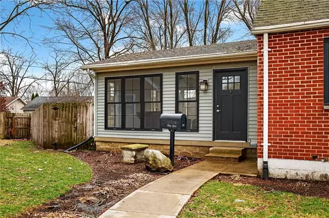 911 Devon Cir, Troy, OH 45373 photo 3