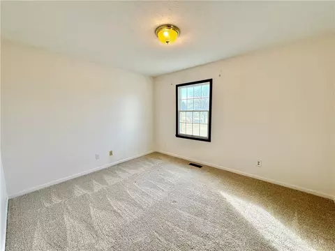 Bedroom - 3460 Hanson Rd, Springfield, OH 45504 photo 3 of 7