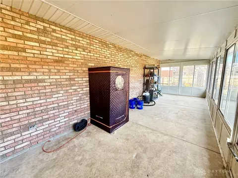 Exterior - 3460 Hanson Rd, Springfield, OH 45504 photo 4 of 6