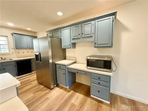 Kitchen - 3460 Hanson Rd, Springfield, OH 45504 photo 8 of 8