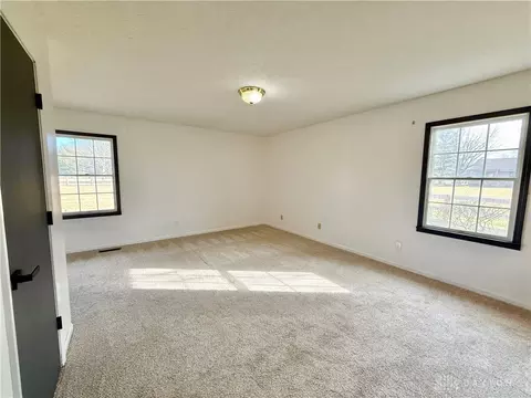 Bedroom - 3460 Hanson Rd, Springfield, OH 45504 photo 5 of 7