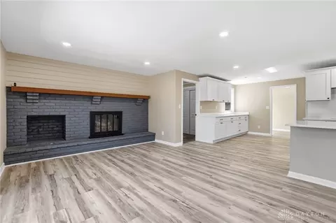 Living - 5324 Glendon Ln, Dayton, OH 45440 photo 7 of 7