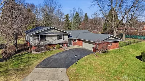 5324 Glendon Ln, Dayton, OH 45440