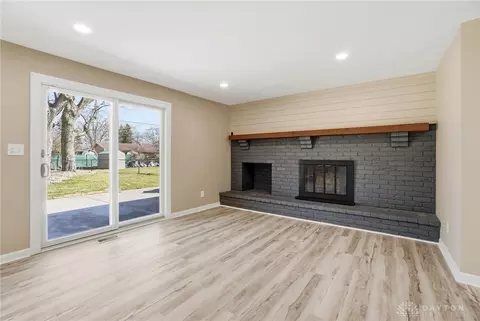 Living - 5324 Glendon Ln, Dayton, OH 45440 photo 6 of 7