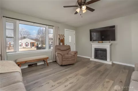 Living - 1138 Sharon Ave, Kettering, OH 45429 photo 2 of 2