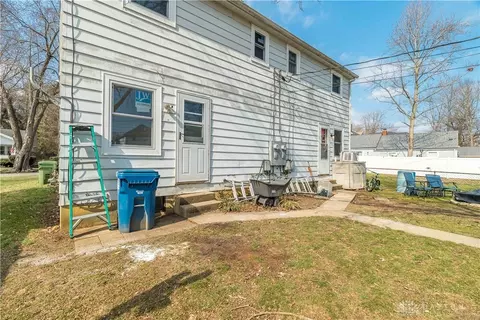 Exterior - 846 Crescent Dr, Sidney, OH 45365 photo 5 of 6