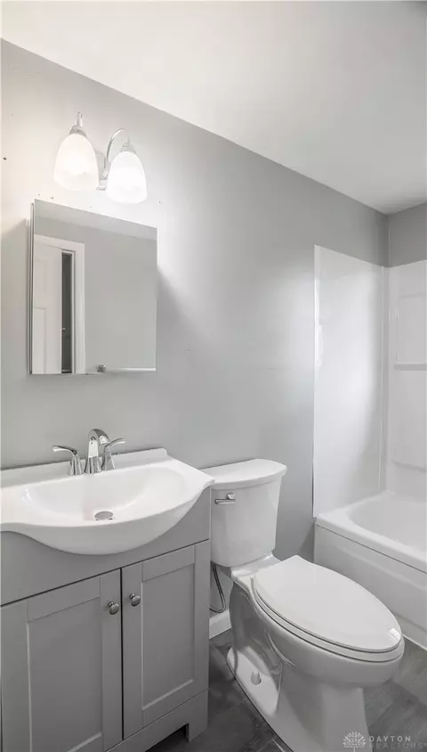 Bath - 846 Crescent Dr, Sidney, OH 45365 photo 2 of 3
