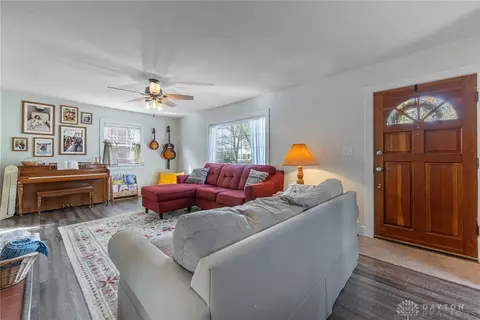 127 S Kensington Pl, Springfield, OH 45504 photo 2
