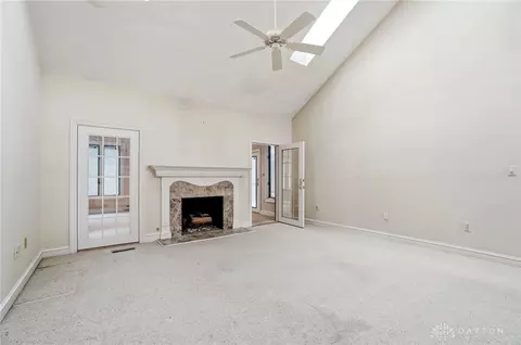 Living - 889 Timberlake Ct, Kettering, OH 45429 photo 2 of 6
