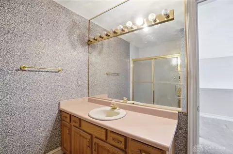 Bath - 889 Timberlake Ct, Kettering, OH 45429 photo 8 of 8