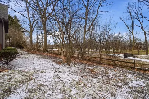 Exterior - 889 Timberlake Ct, Kettering, OH 45429 photo 5 of 9