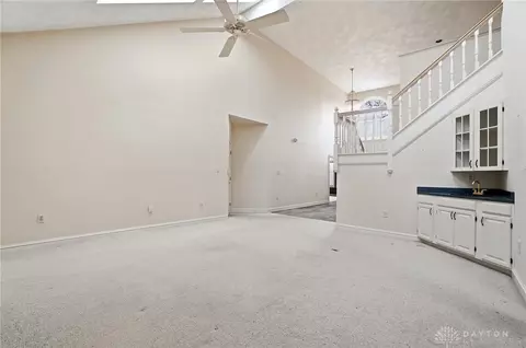 Living - 889 Timberlake Ct, Kettering, OH 45429 photo 3 of 6