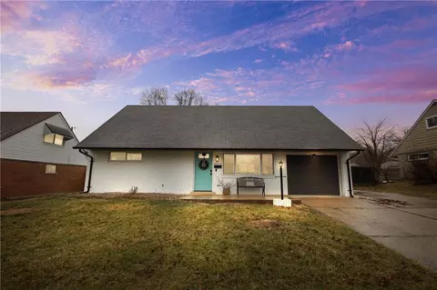 4813 Nebraska Ave, Huber Heights, OH 45424