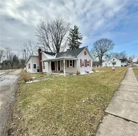 101 N Main St, Laura, OH 45337