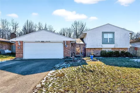 5770 Charlesgate Rd, Dayton, OH 45424