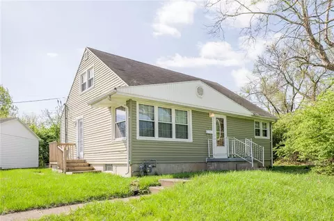1222 Oakhill Ave, Fairborn, OH 45324