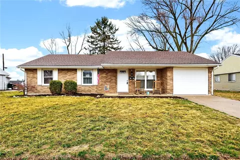 2352 Pembury Dr, Xenia, OH 45385