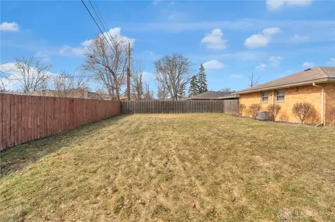 Exterior - 654 Cushing Ave, Dayton, OH 45429 photo 4 of 7