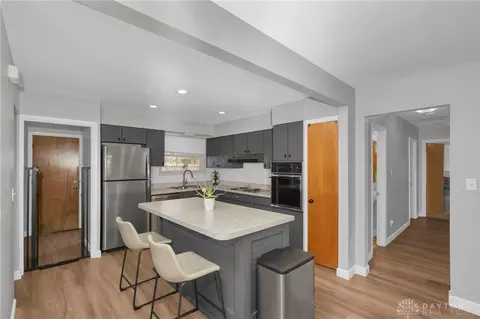 Kitchen - 654 Cushing Ave, Dayton, OH 45429 photo 5 of 5