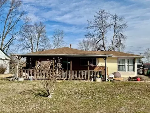 204 Slayton St, New Carlisle, OH 45344