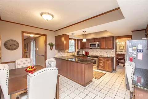 471 Roselake Dr, Centerville, OH 45458 photo 17