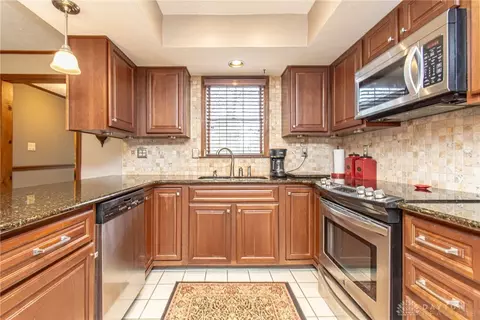 471 Roselake Dr, Centerville, OH 45458 photo 13