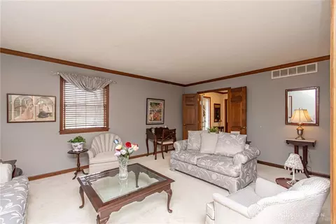 471 Roselake Dr, Centerville, OH 45458 photo 8