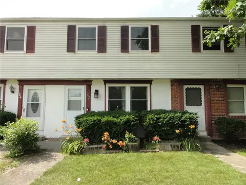 102 Concord Farm Rd, Englewood, OH 45322