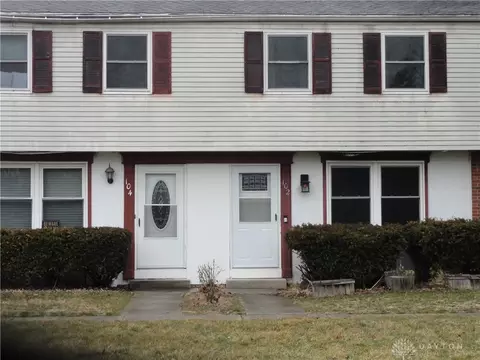 102 Concord Farm Rd, Englewood, OH 45322