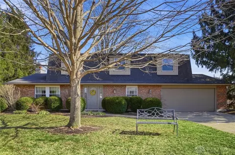1800 Washington Creek Ln, Dayton, OH 45458