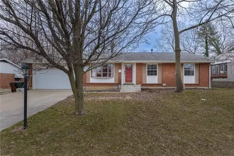 6300 Carnation Rd, West Carrollton, OH 45449
