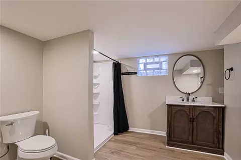 Bath - 3906 Standish Ave, Cincinnati, OH 45213 photo 2 of 2