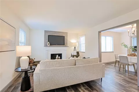 Living - 3906 Standish Ave, Cincinnati, OH 45213 photo 1 of 2