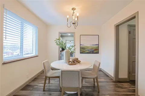 Dining - 3906 Standish Ave, Cincinnati, OH 45213 photo 1 of 3