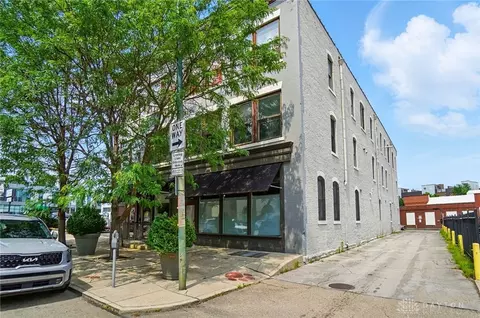 18 S Saint Clair St #203, Dayton, OH 45402