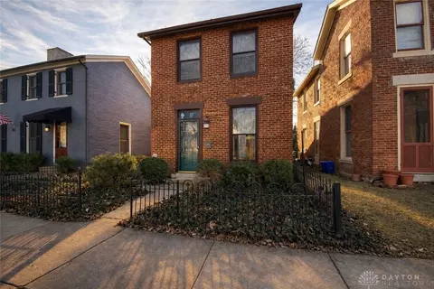 17 Tecumseh St, Dayton, OH 45402