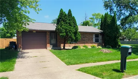 6171 Little Creek Ct, Huber Heights, OH 45424