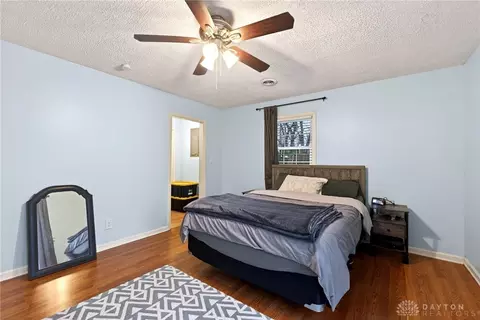 Bedroom - 1237 Hemlock Dr, Fairborn, OH 45324 photo 2 of 7