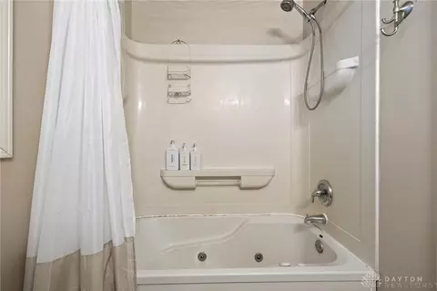 Bath - 1237 Hemlock Dr, Fairborn, OH 45324 photo 6 of 6