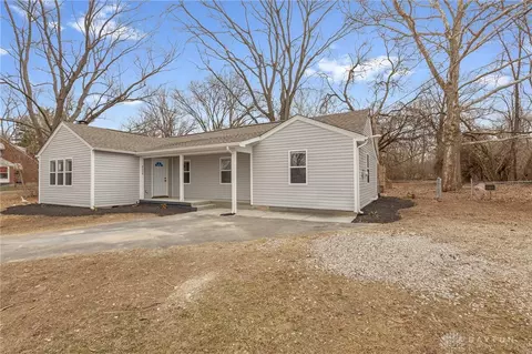 4534 N Fairgreen Ave, Dayton, OH 45416