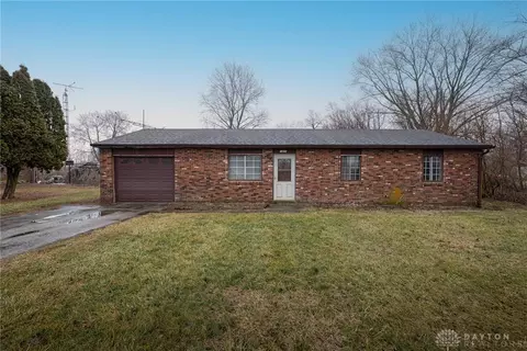 1440 Surface Rd, Eaton, OH 45320