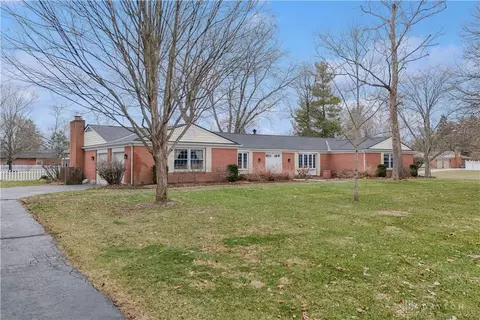 432 Greensboro Dr, Dayton, OH 45459