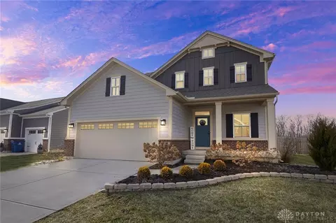 929 Cedar Grove Dr, Tipp City, OH 45371