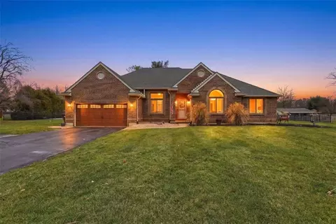 10292 Meeker Rd, Dayton, OH 45414