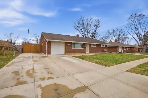 4642 Kautz Dr, Huber Heights, OH 45424