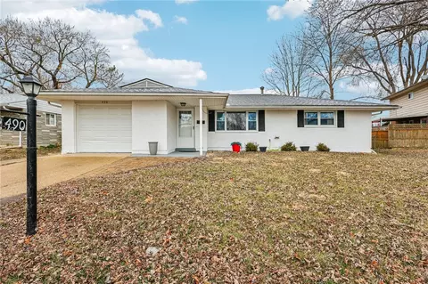 490 W Market St, Springboro, OH 45066