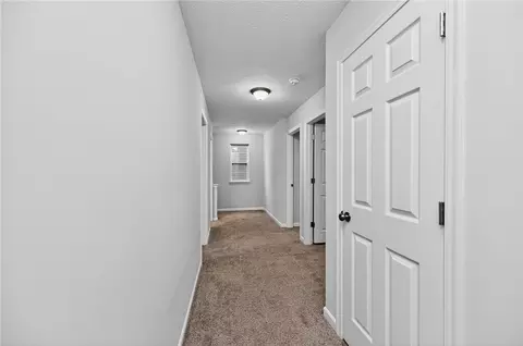 Entry Way - 2150 Pine Valley Dr, Hamilton, OH 45013 photo 9 of 9